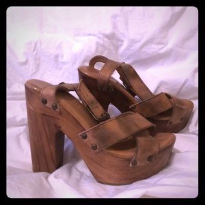 Bed Stu Classic Wood Block Platform Sandal